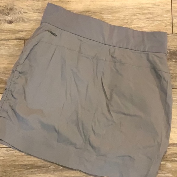 Columbia gray skort. Omni-shield with advanced repellency. Size S - Picture 6 of 6